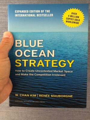 Blue Ocean Strategy کتاب استراتژی اقیانوس آبی (بدون سانسور)